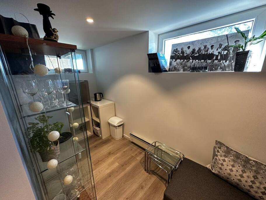 Basement Apartment With Parking Ålesund Exterior foto